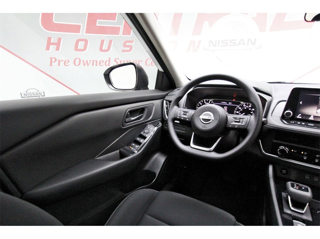 Certified 2024 Nissan Rogue S image 6