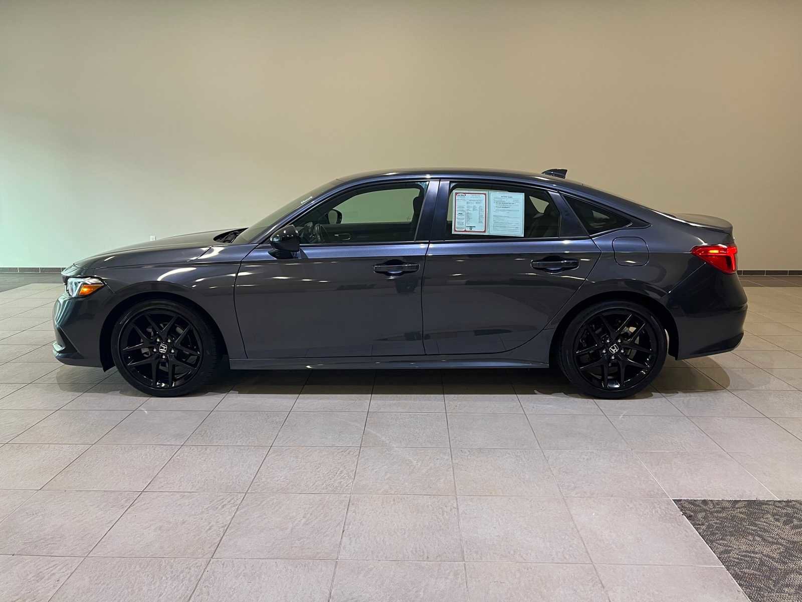 Used 2024 Honda Civic Sport image 3