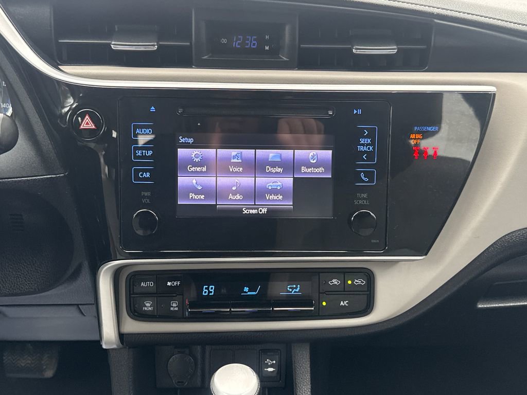 Used 2019 Toyota Corolla LE w/ Carpet Mat Package (TMS) image 18