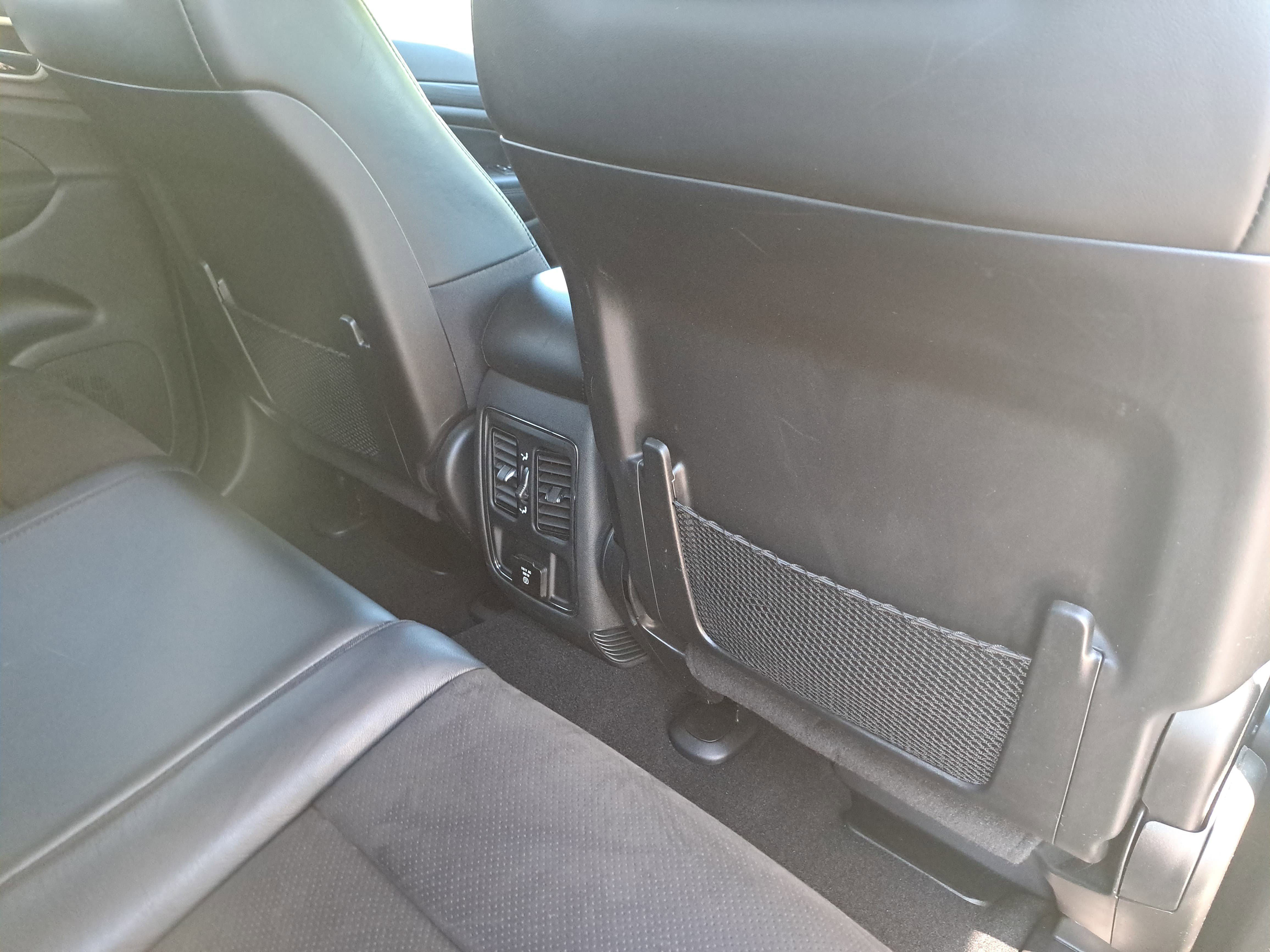 Used 2020 Jeep Grand Cherokee Altitude RWD image 11