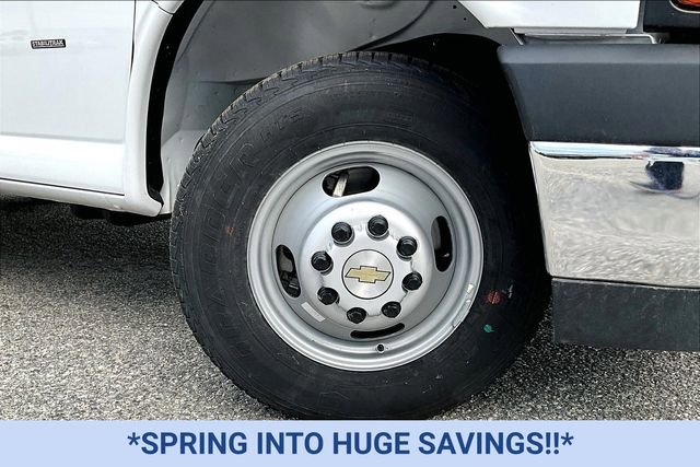 New 2024 Chevrolet Express 3500 w/ Power Convenience Package image 5
