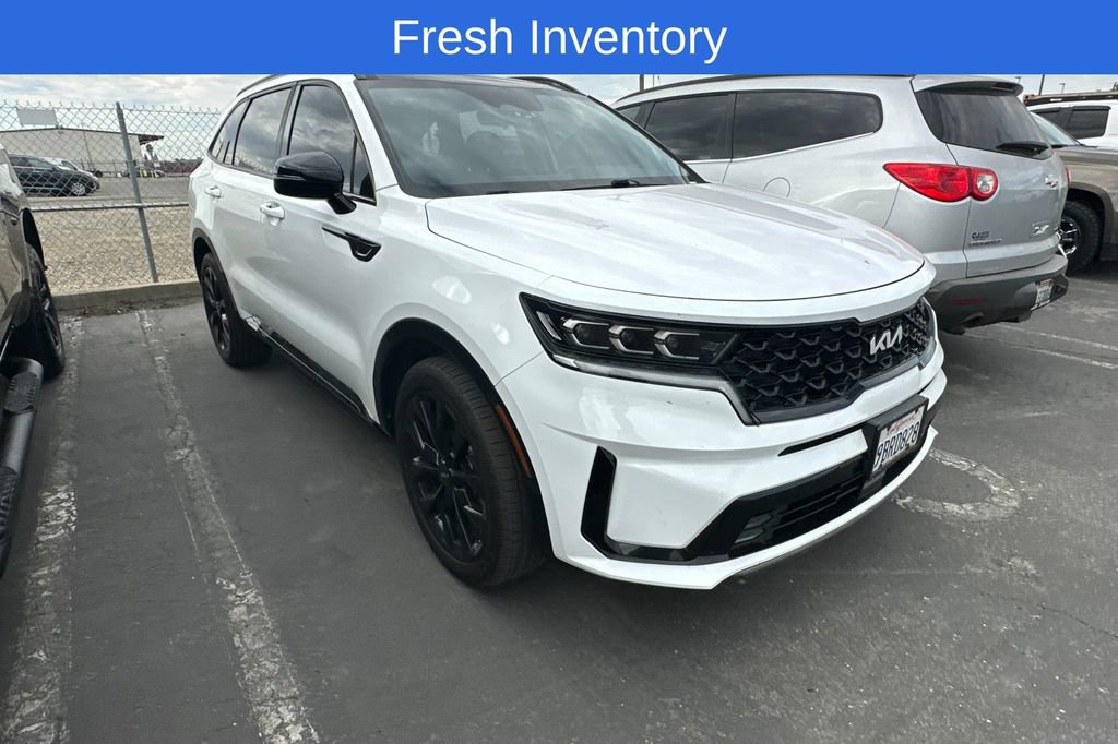 Used 2022 Kia Sorento SX FWD image 2
