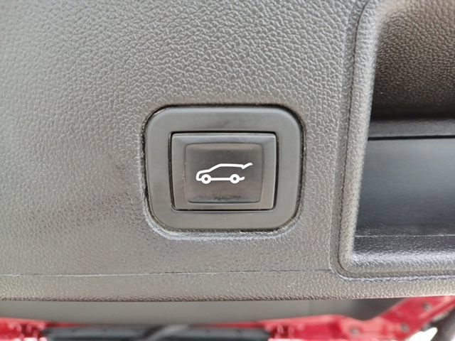 Certified 2024 GMC Terrain Denali w/ Denali Premium Package AWD/4WD image 35