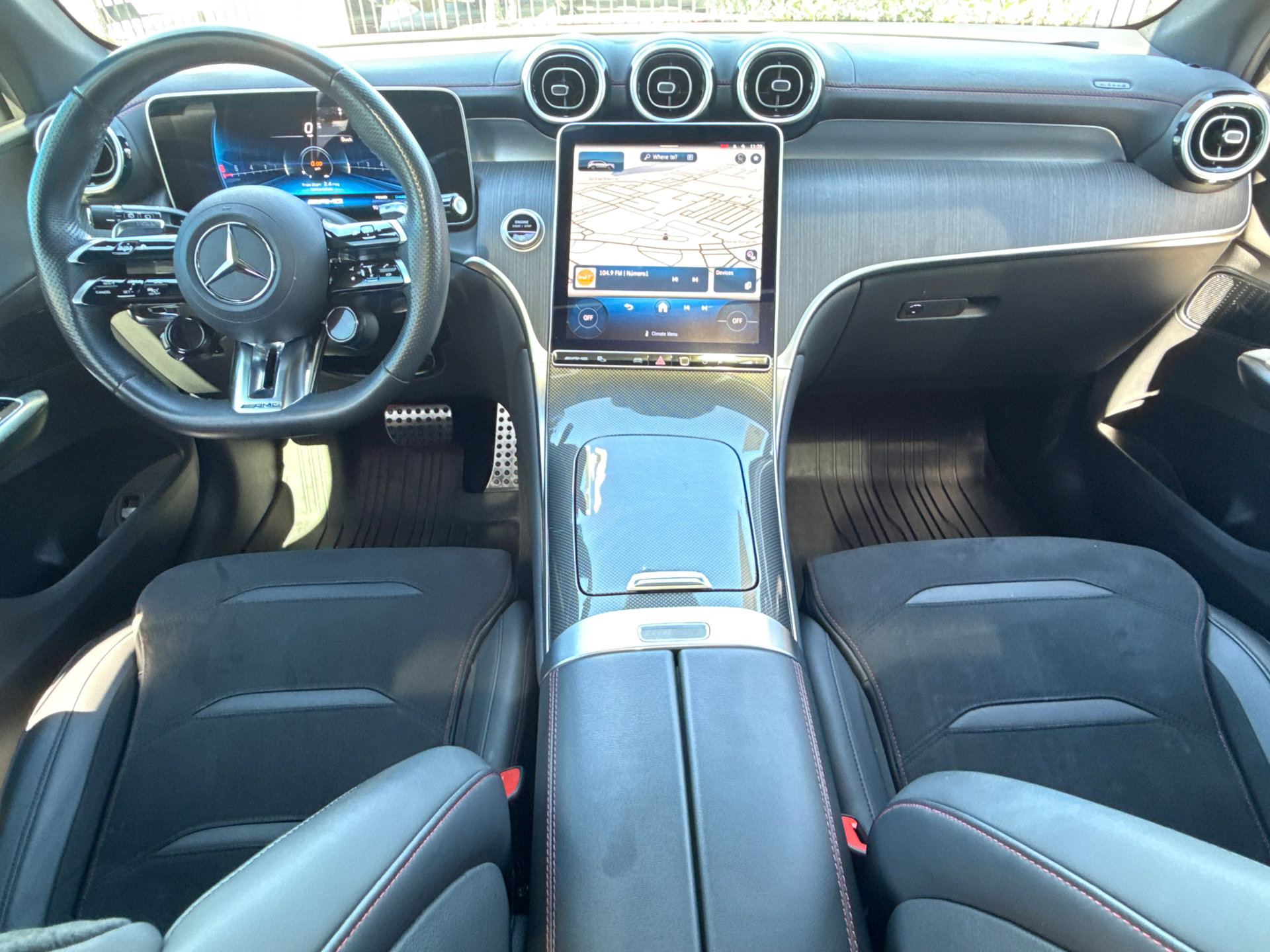 Used 2024 Mercedes-Benz GLC 43 AMG 4MATIC image 21
