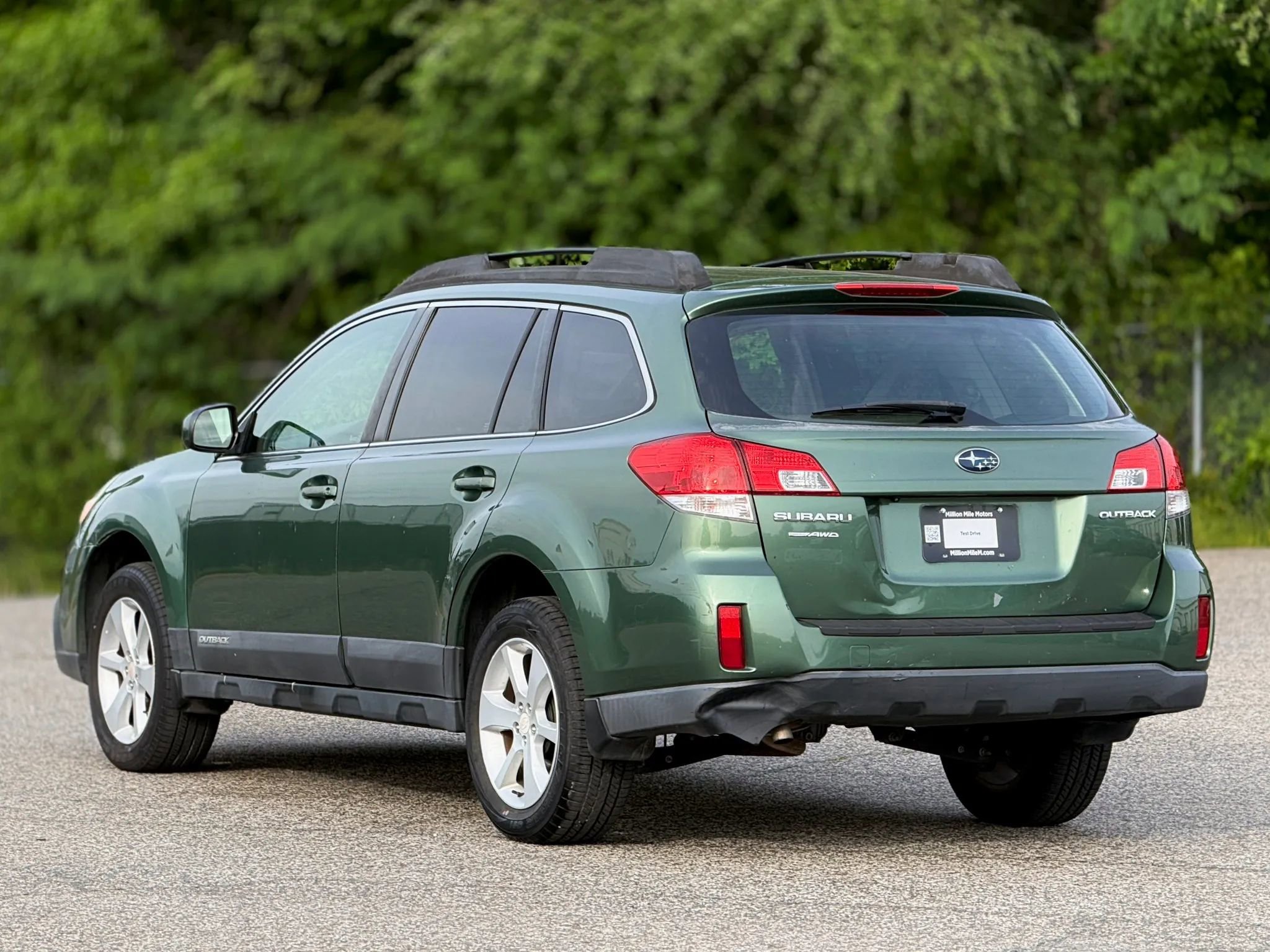 Used 2013 Subaru Outback 2.5i Premium AWD/4WD image 10