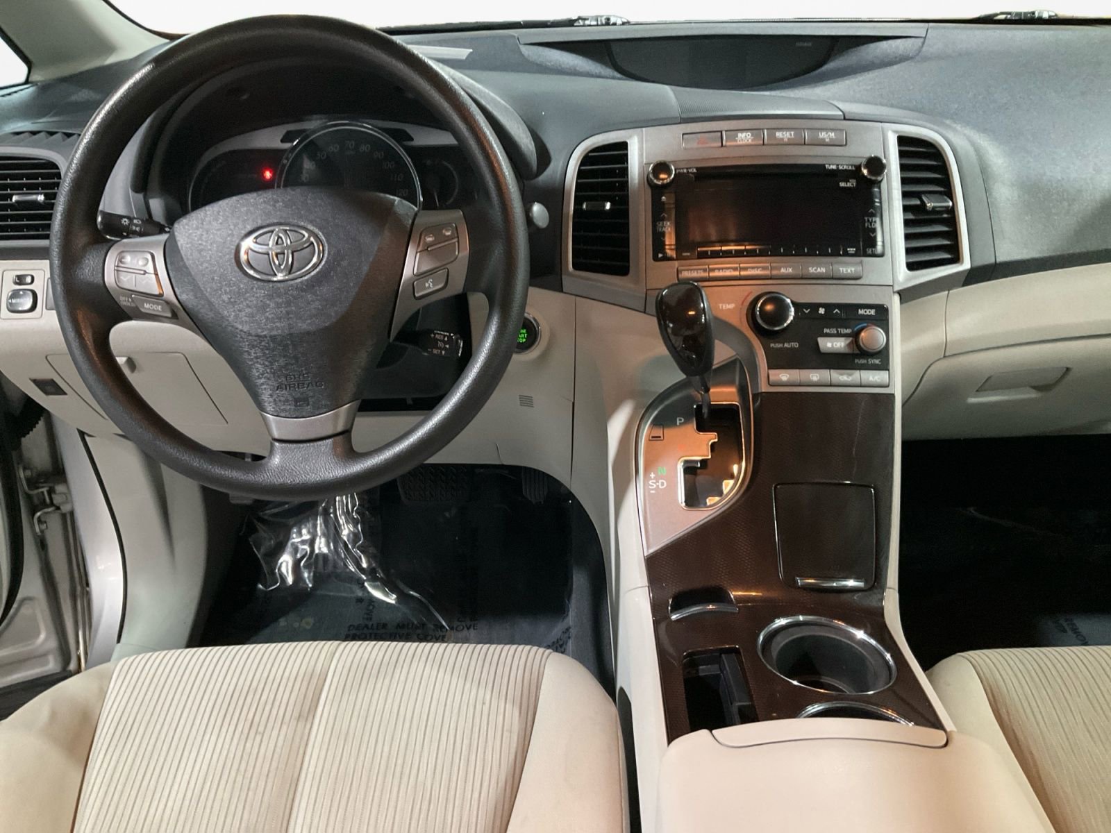 Used 2010 Toyota Venza AWD image 10
