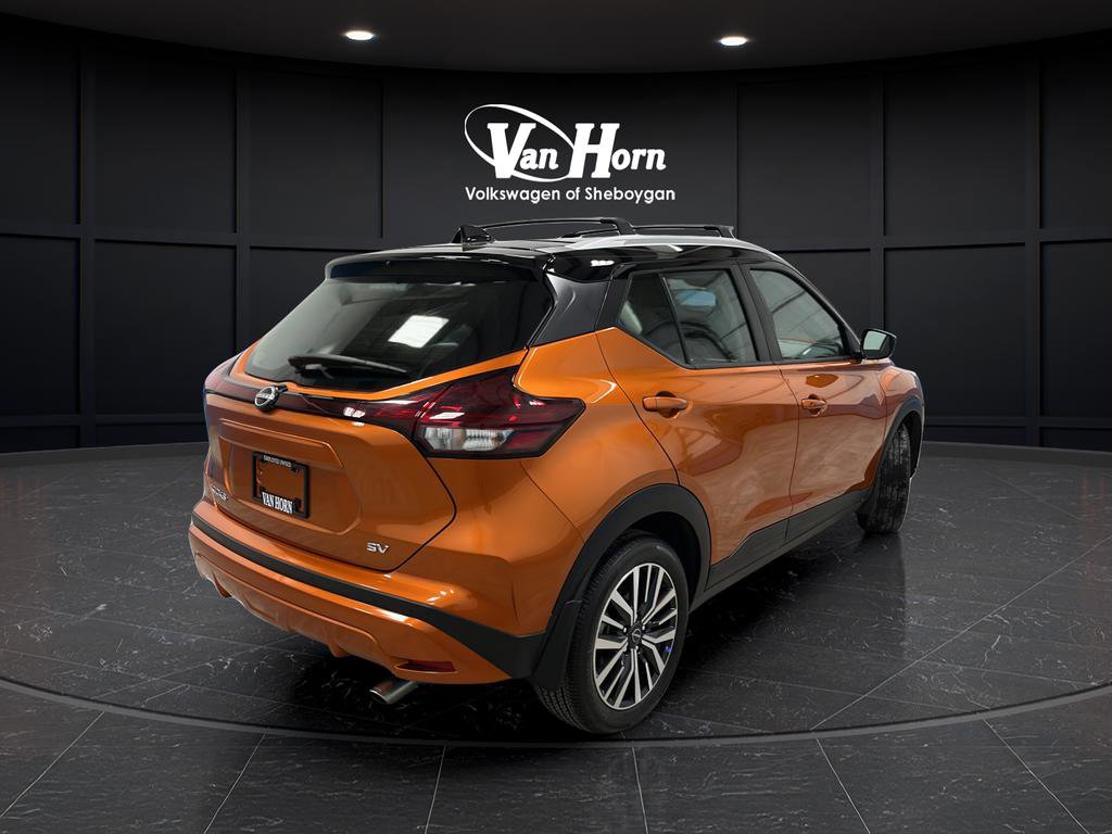Used 2023 Nissan Kicks SV w/ Exterior Package image 3