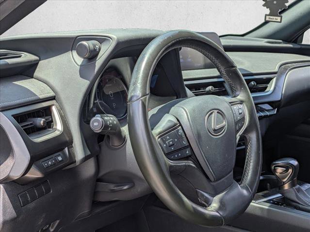 Used 2021 Lexus UX 200 w/ Premium Package FWD image 4