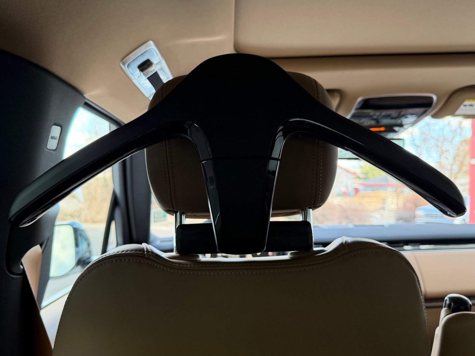 New 2026 Land Rover Range Rover SE image 26