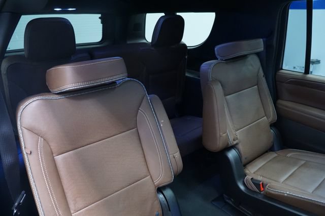 Used 2023 Chevrolet Suburban High Country AWD/4WD image 20
