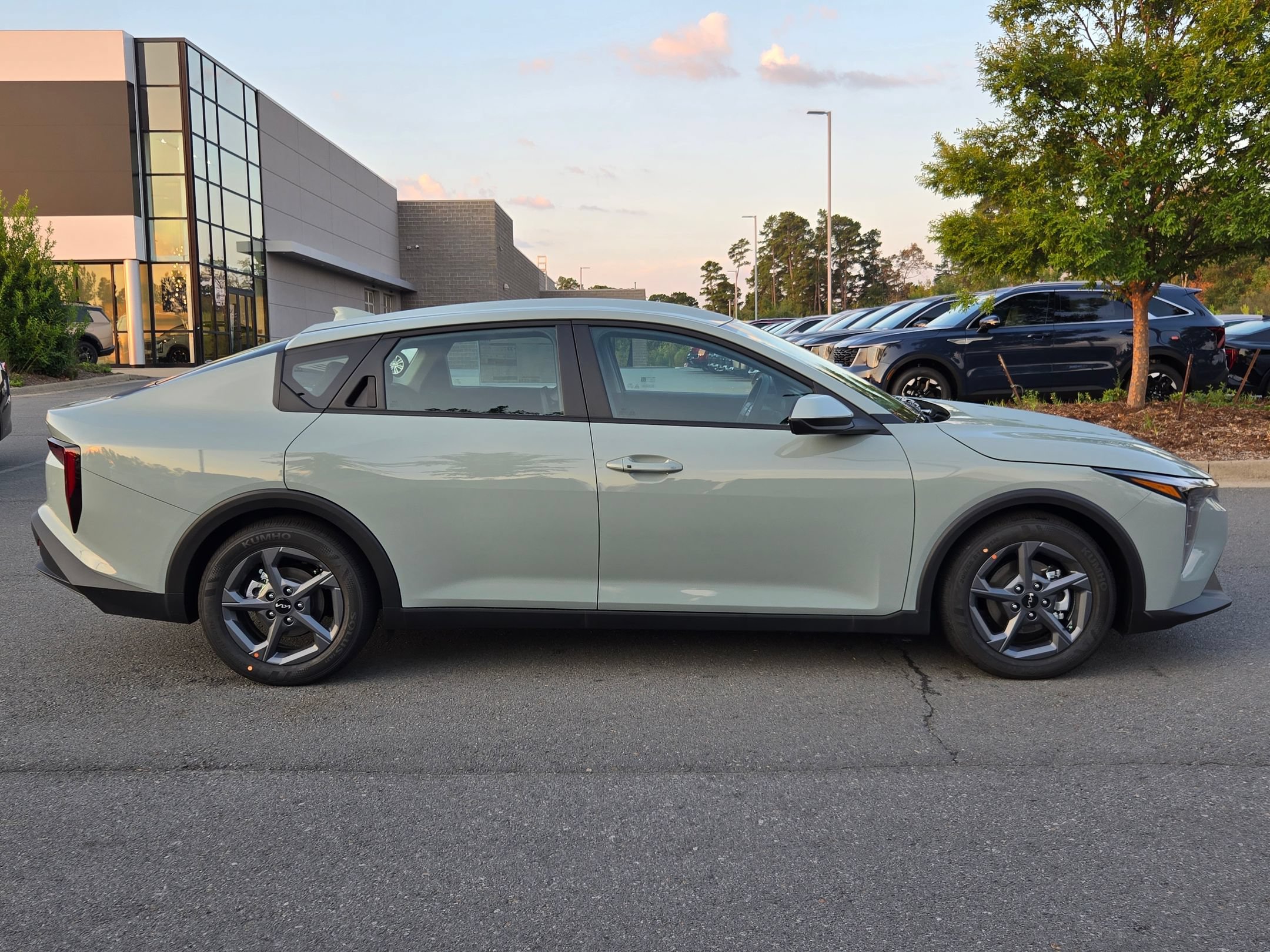 New 2026 Kia K4 FWD image 8