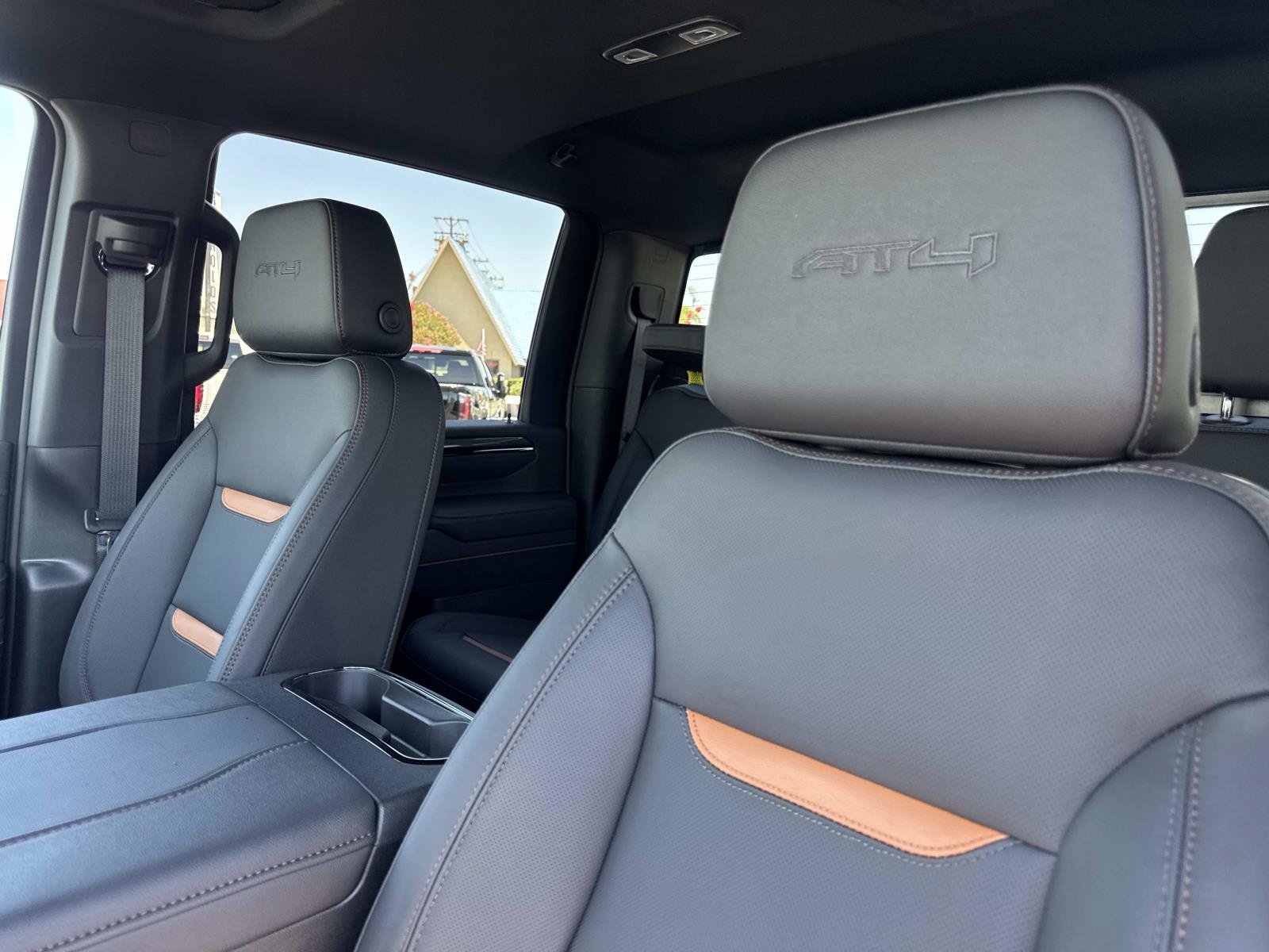 New 2026 GMC Sierra 2500 AT4 w/ AT4 Premium Plus Package AWD/4WD image 23