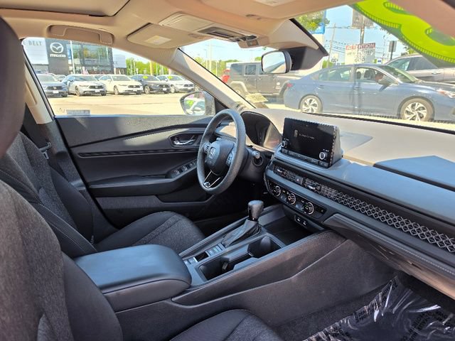 Used 2023 Honda Accord EX image 11