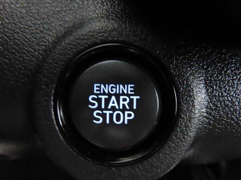 Used 2025 Hyundai Venue SEL FWD image 17