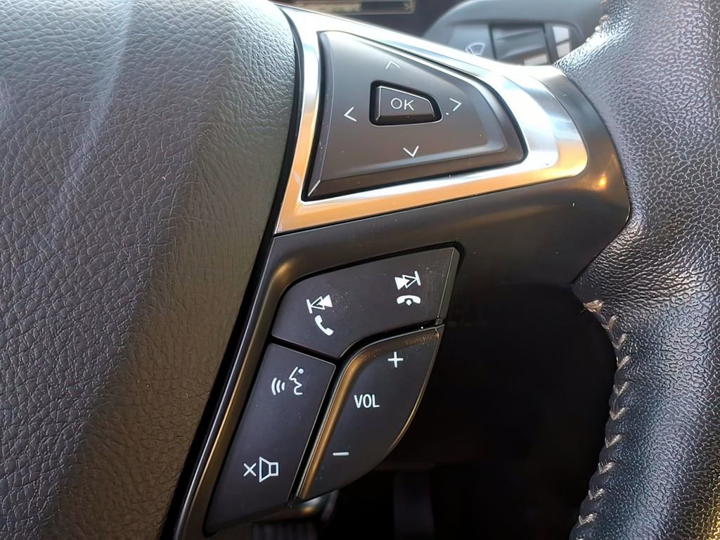 Used 2020 Ford Fusion SE w/ Equipment Group 151A image 17