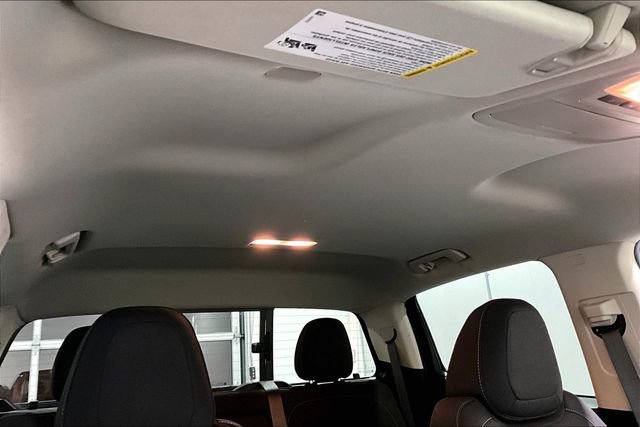 Used 2022 GMC Canyon Elevation image 28