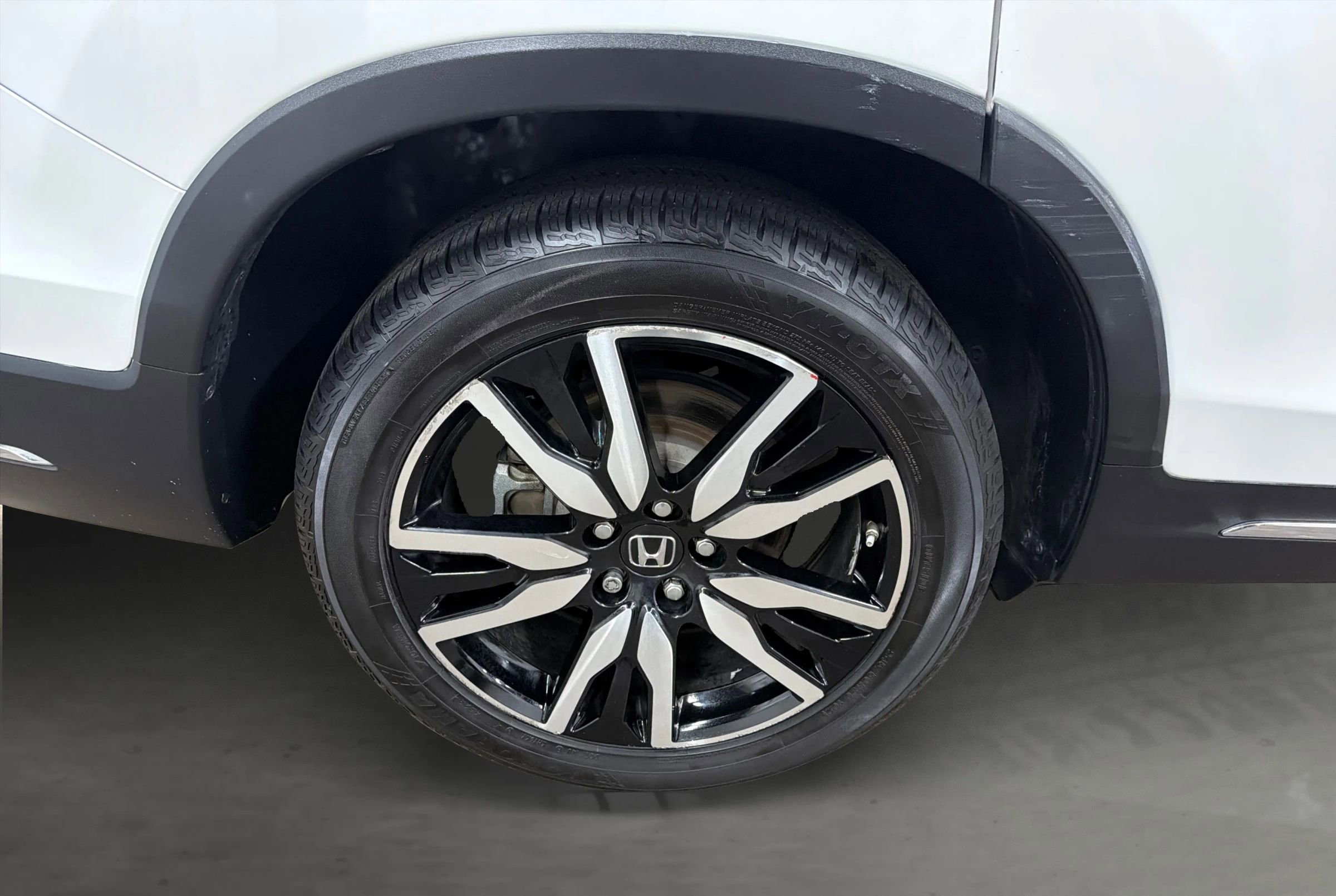 Used 2019 Honda Pilot Touring image 17