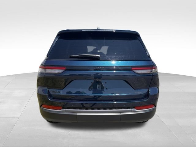 New 2026 Jeep Grand Cherokee Limited w/ Limited Altitude Package AWD/4WD image 16