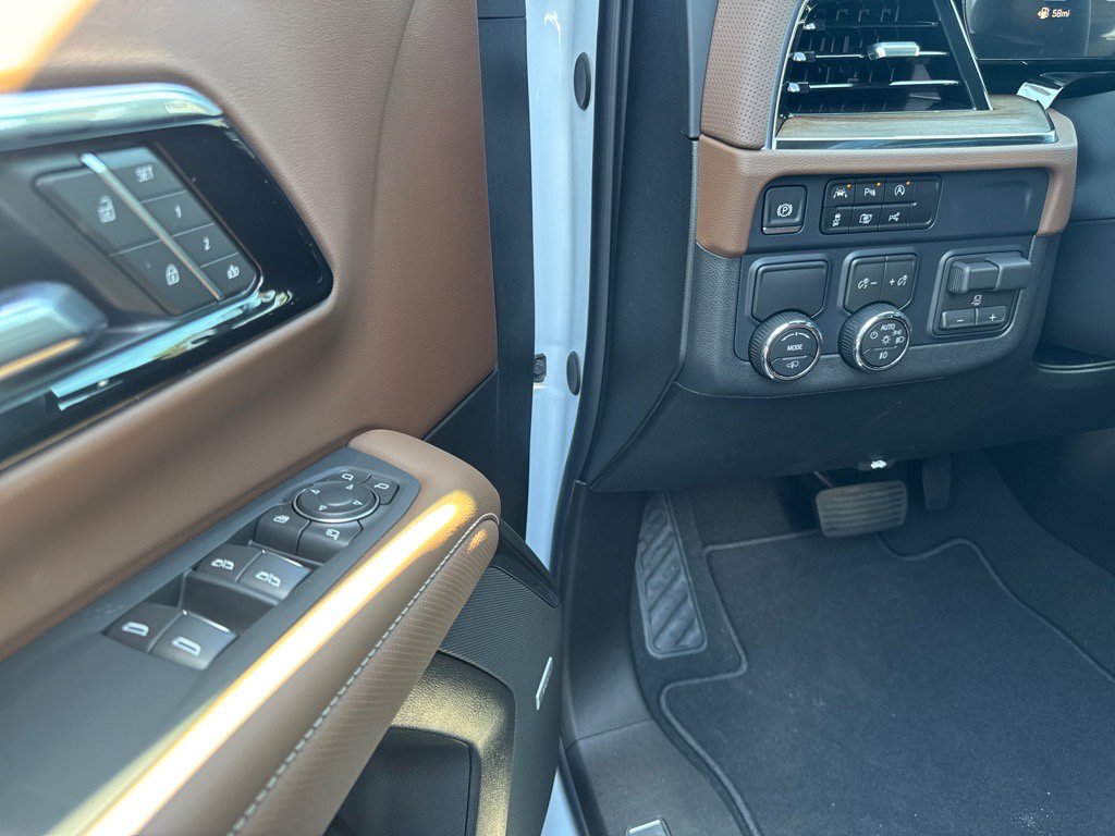 New 2026 Chevrolet Suburban High Country image 6