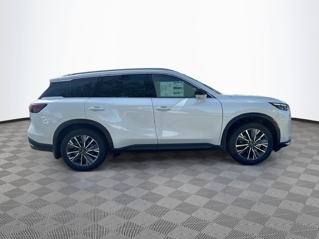 New 2027 INFINITI QX60 Luxe w/ Cargo Package FWD image 4