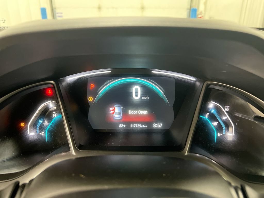 Used 2018 Honda Civic Touring image 12