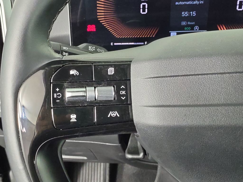 Certified 2026 Kia Sorento LX FWD image 12