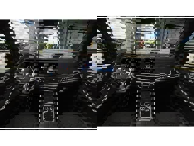 New 2026 BMW X5 M60i w/ Executive Package image 10