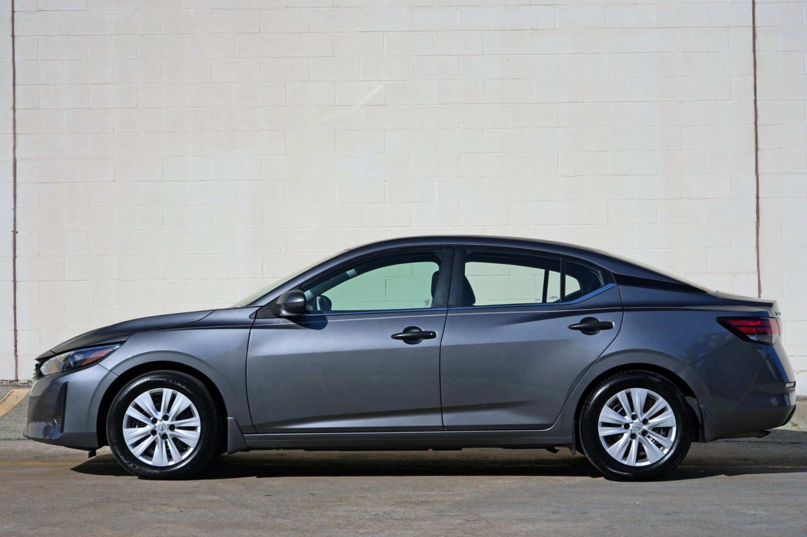 Used 2025 Nissan Sentra S FWD image 8