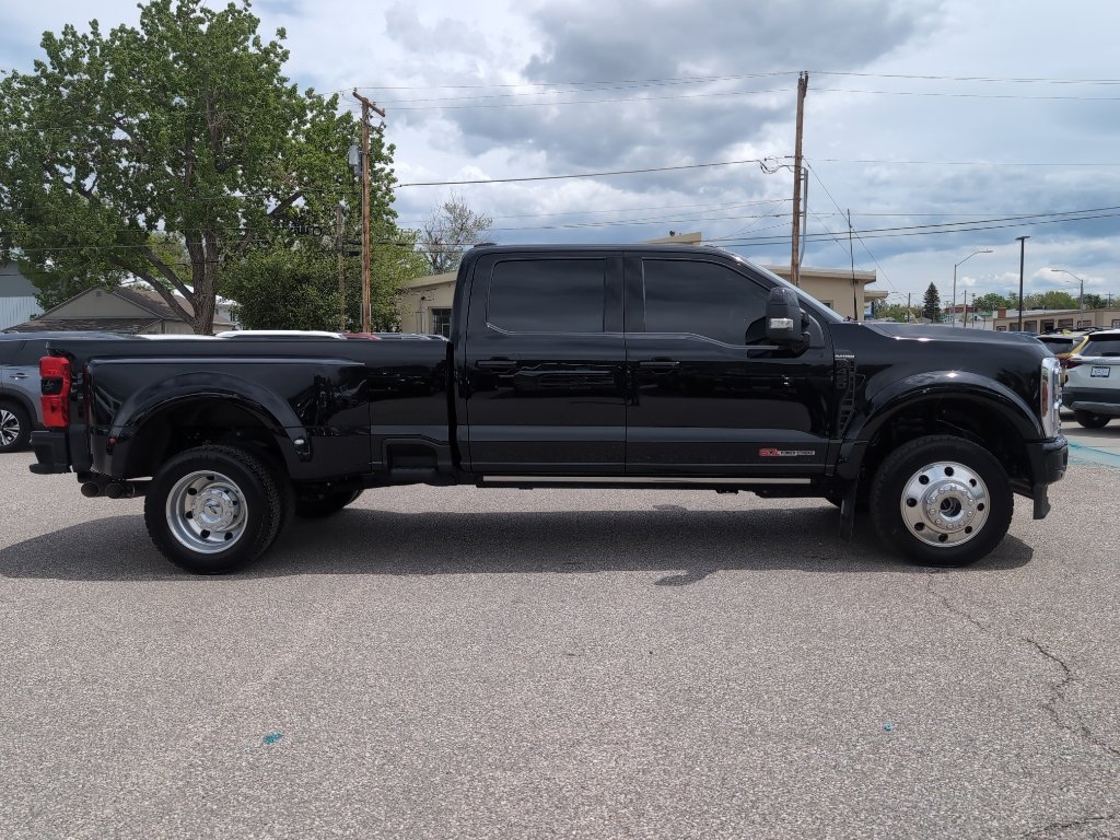 Used 2026 Ford F450 Platinum w/ FX4 Off-Road Package AWD/4WD image 5