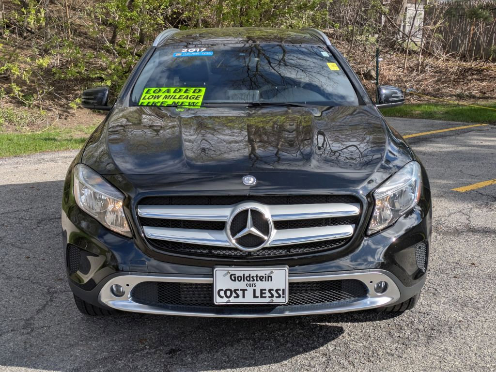 Used 2017 Mercedes-Benz GLA 250 4MATIC image 2