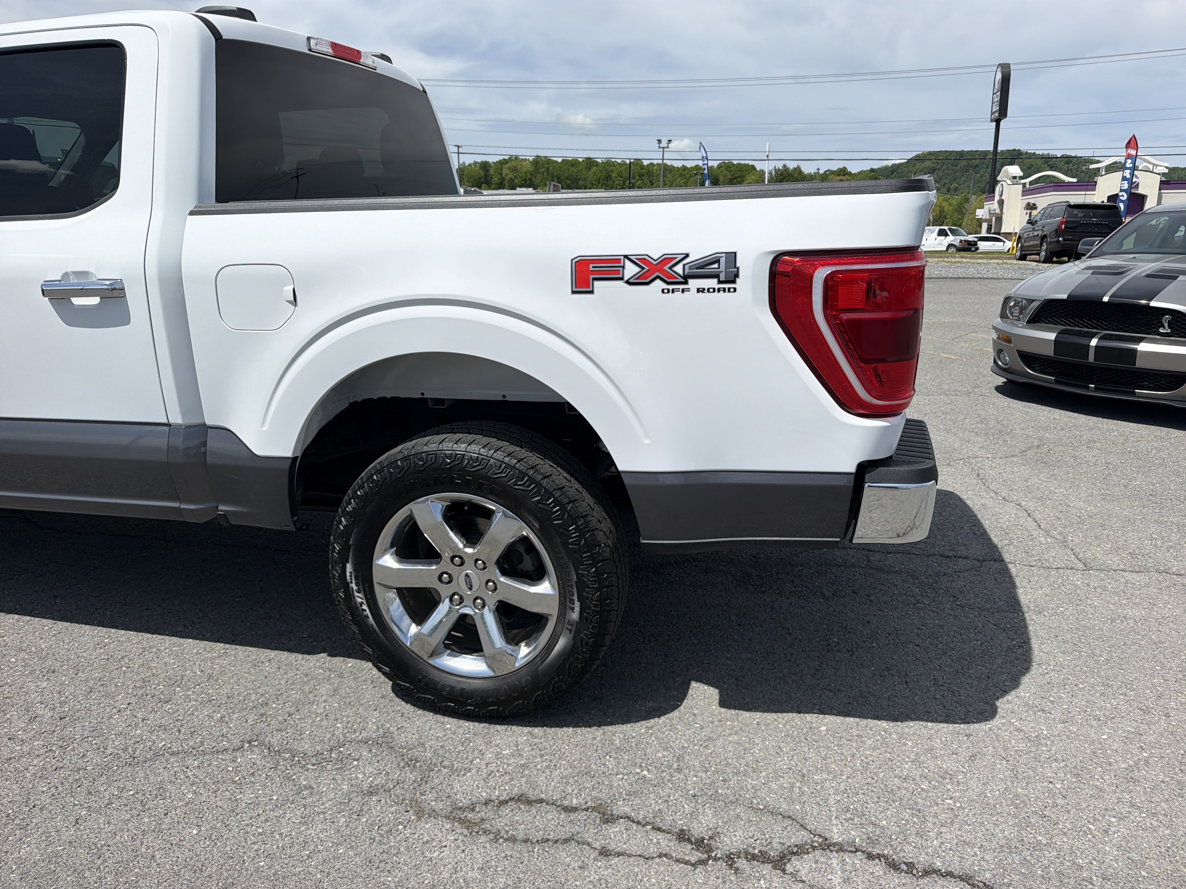 Used 2022 Ford F150 XLT w/ Equipment Group 302A High AWD/4WD image 7