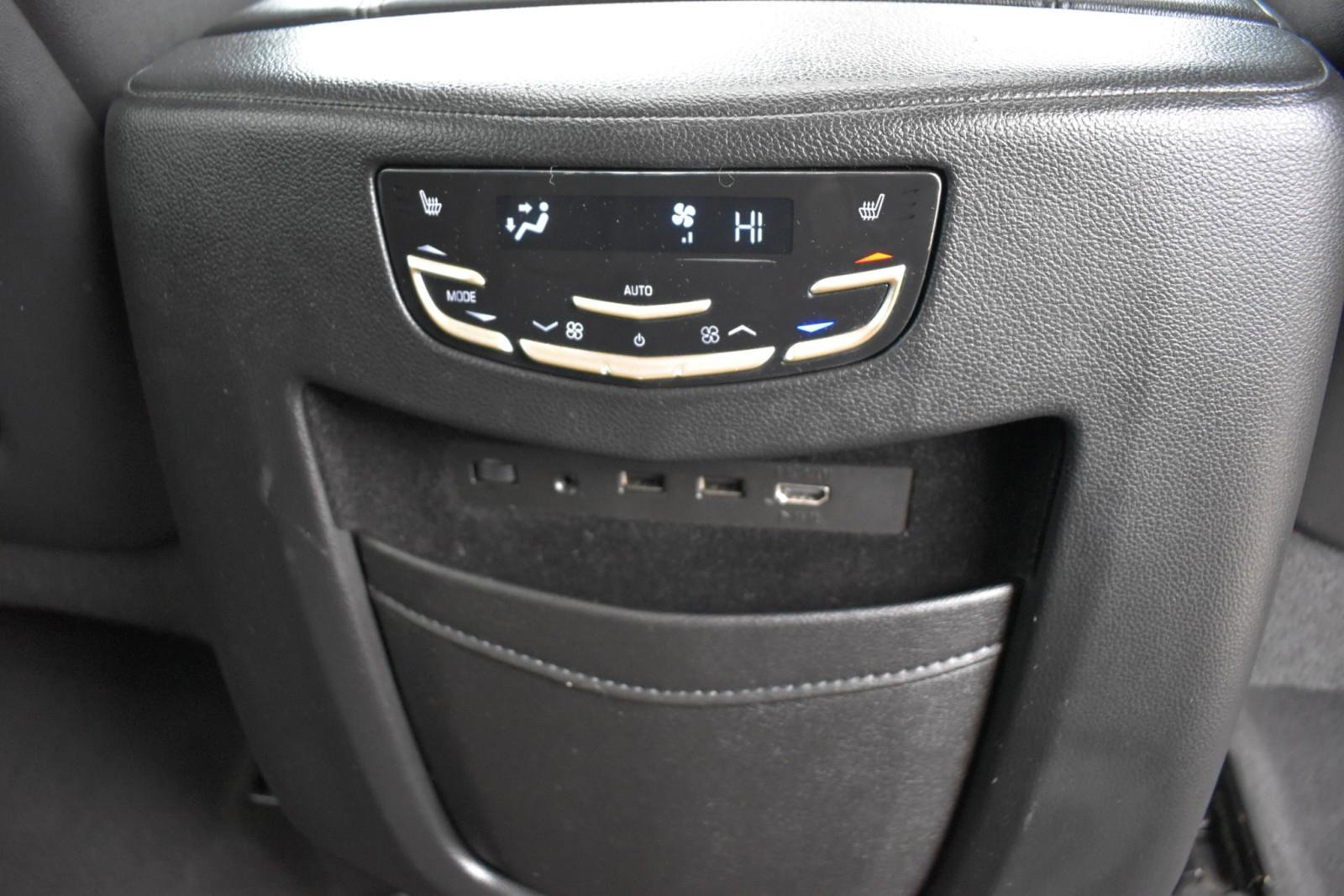 Used 2017 Cadillac Escalade Luxury image 51