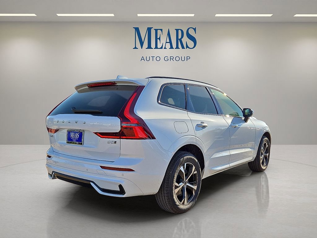 New 2026 Volvo XC60 B5 Core w/ Climate Package image 5