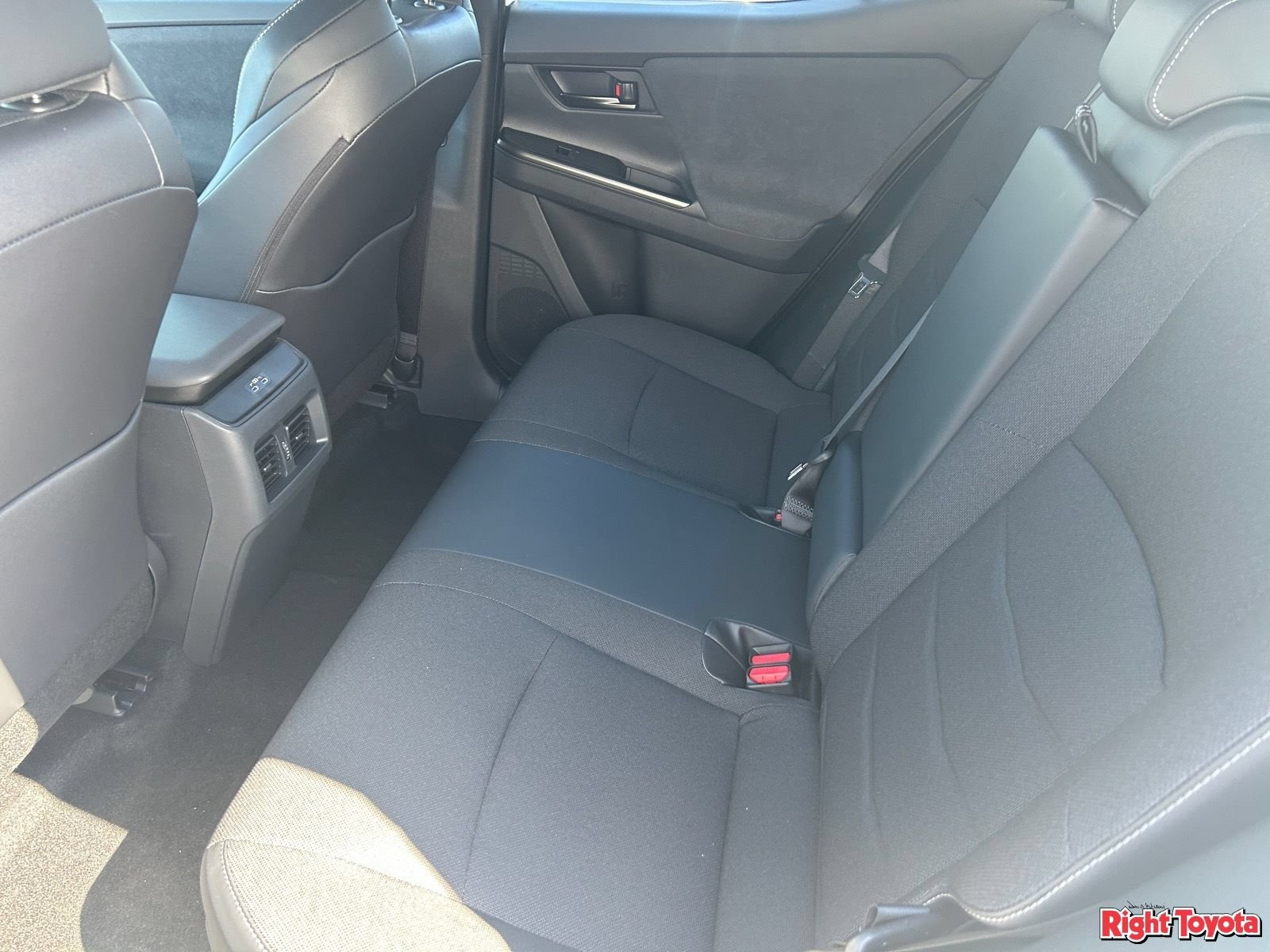 New 2026 Toyota C-HR AWD/4WD image 18