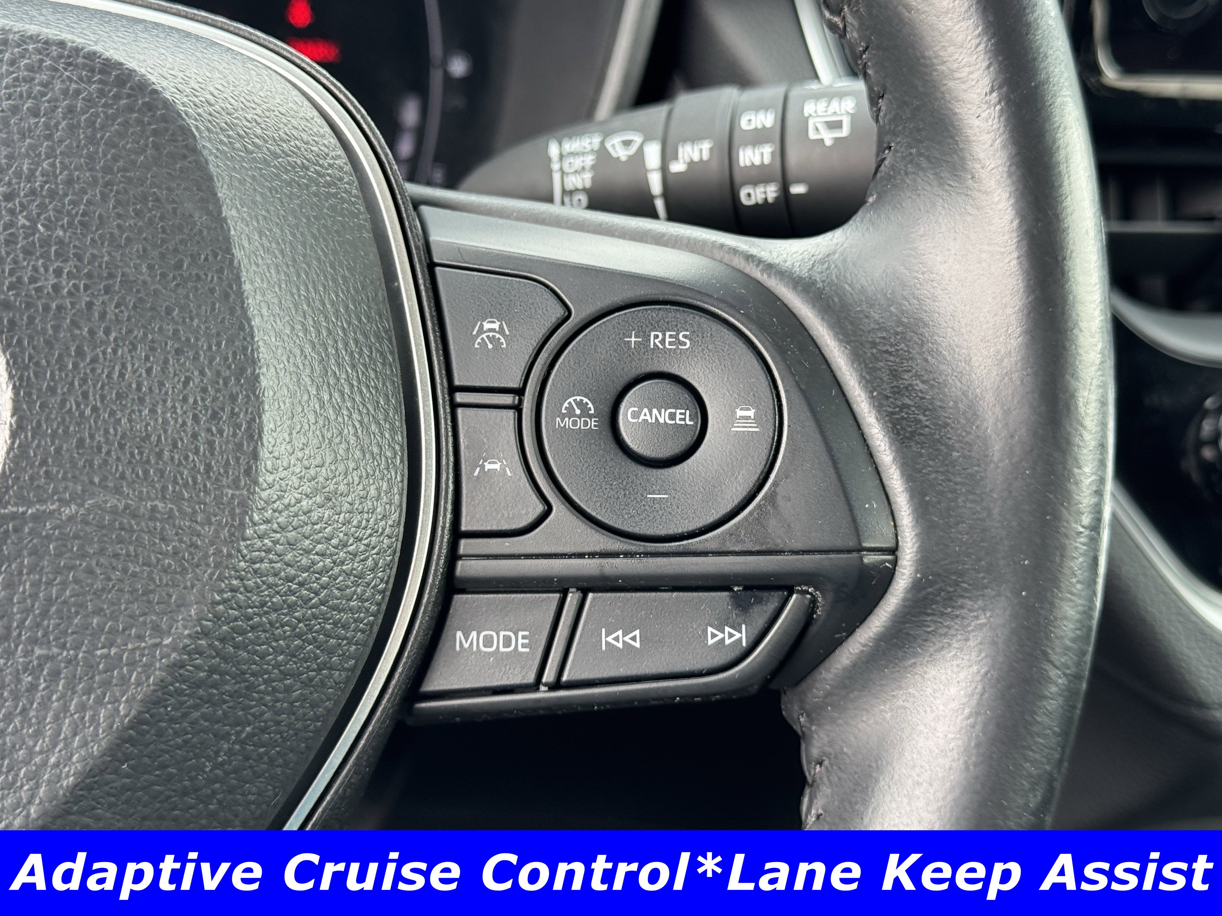 Used 2024 Toyota Corolla Cross XSE w/ Convenience Package image 5