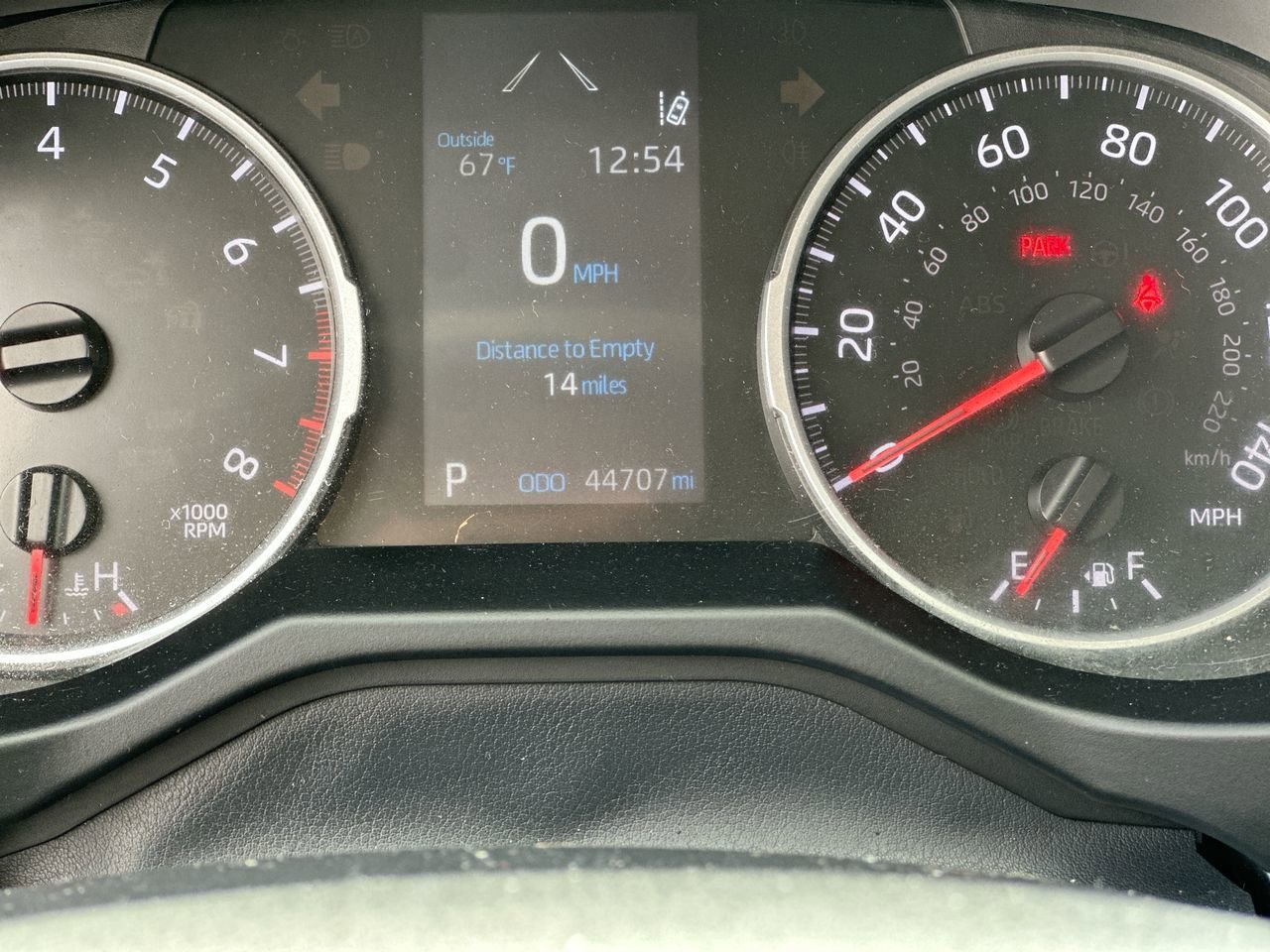 Used 2022 Toyota RAV4 LE image 27