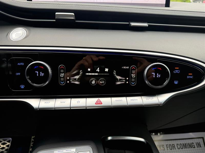 Used 2024 Genesis GV70 3.5T Sport w/ Sport Prestige Package AWD/4WD image 25