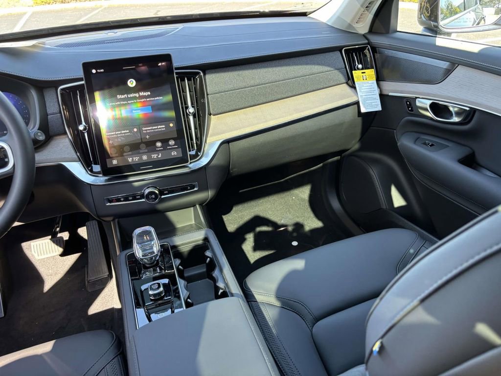 New 2026 Volvo XC90 B6 Plus w/ Protection Package Premier image 31
