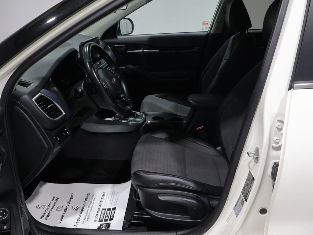Used 2021 Kia Seltos S image 9