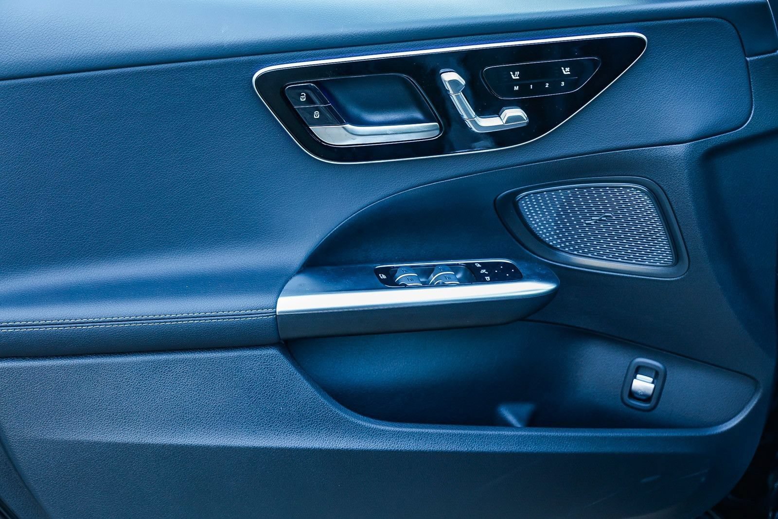 New 2026 Mercedes-Benz C 300 Sedan image 21