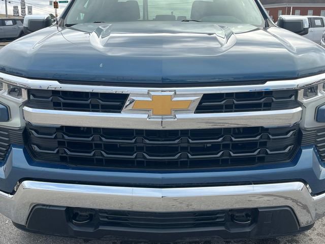 Used 2024 Chevrolet Silverado 1500 LT image 11