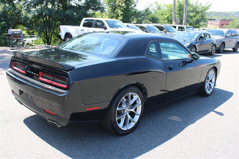 Used 2021 Dodge Challenger GT RWD image 8