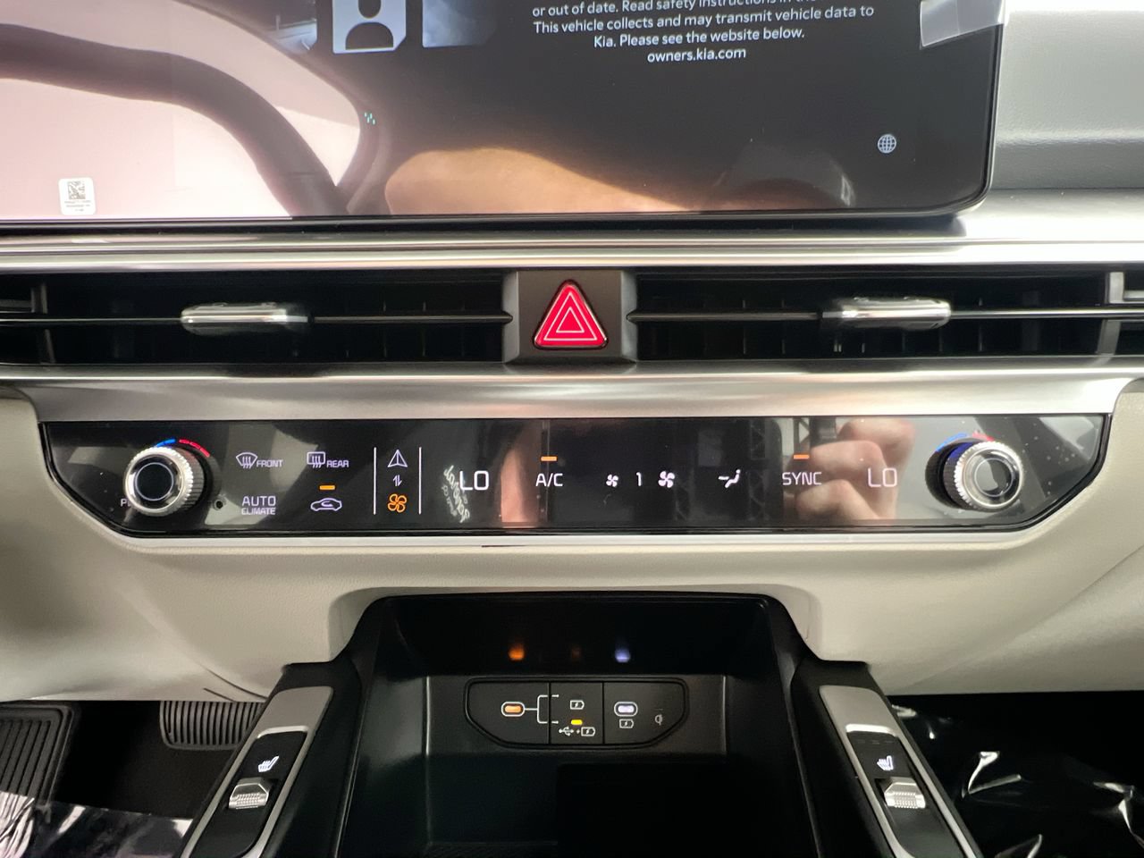 New 2026 Kia Sorento S w/ S Panoramic Sunroof Package FWD image 26