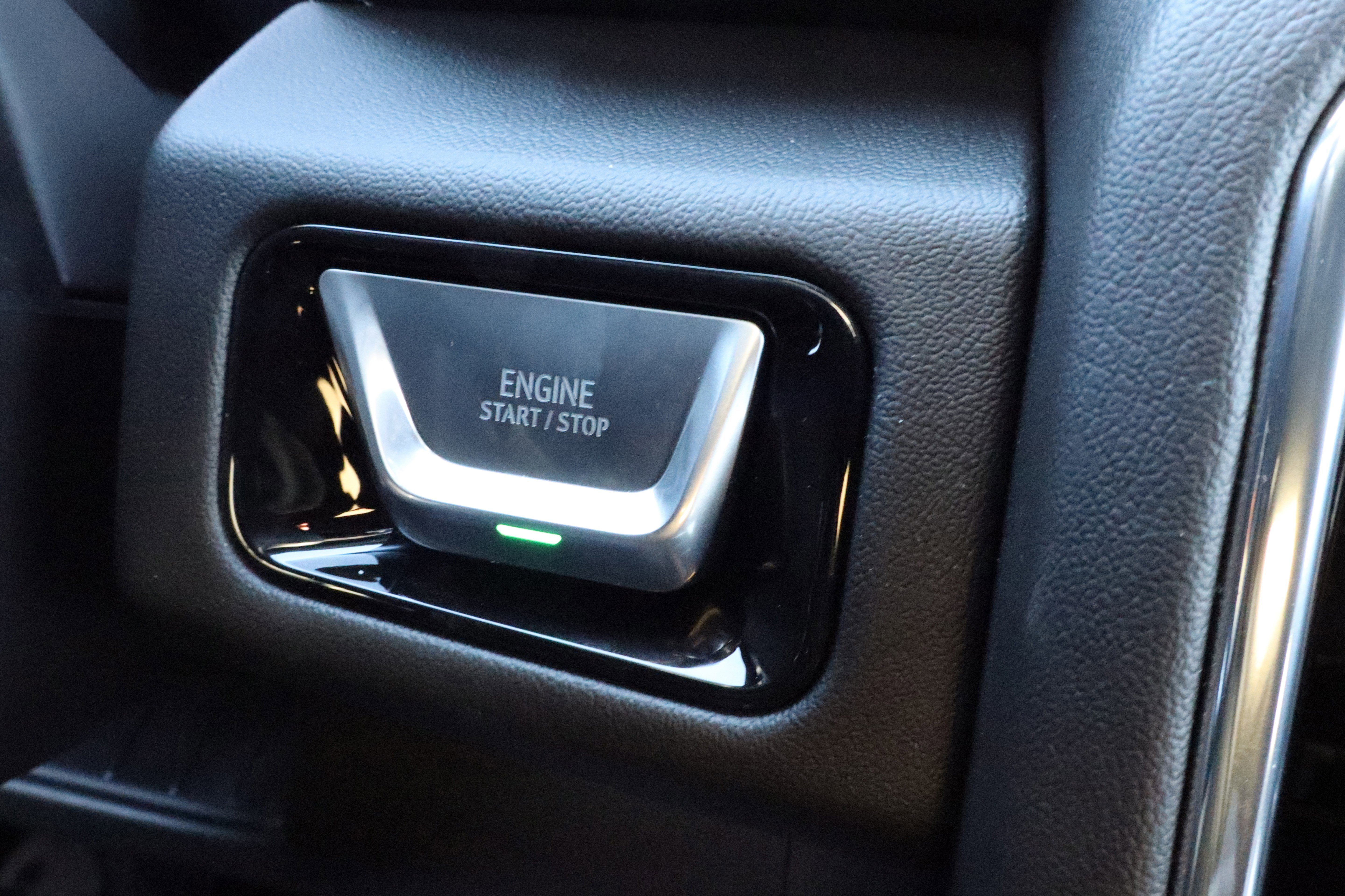 New 2026 GMC Yukon XL Denali w/ Sun & Power Step Package image 21