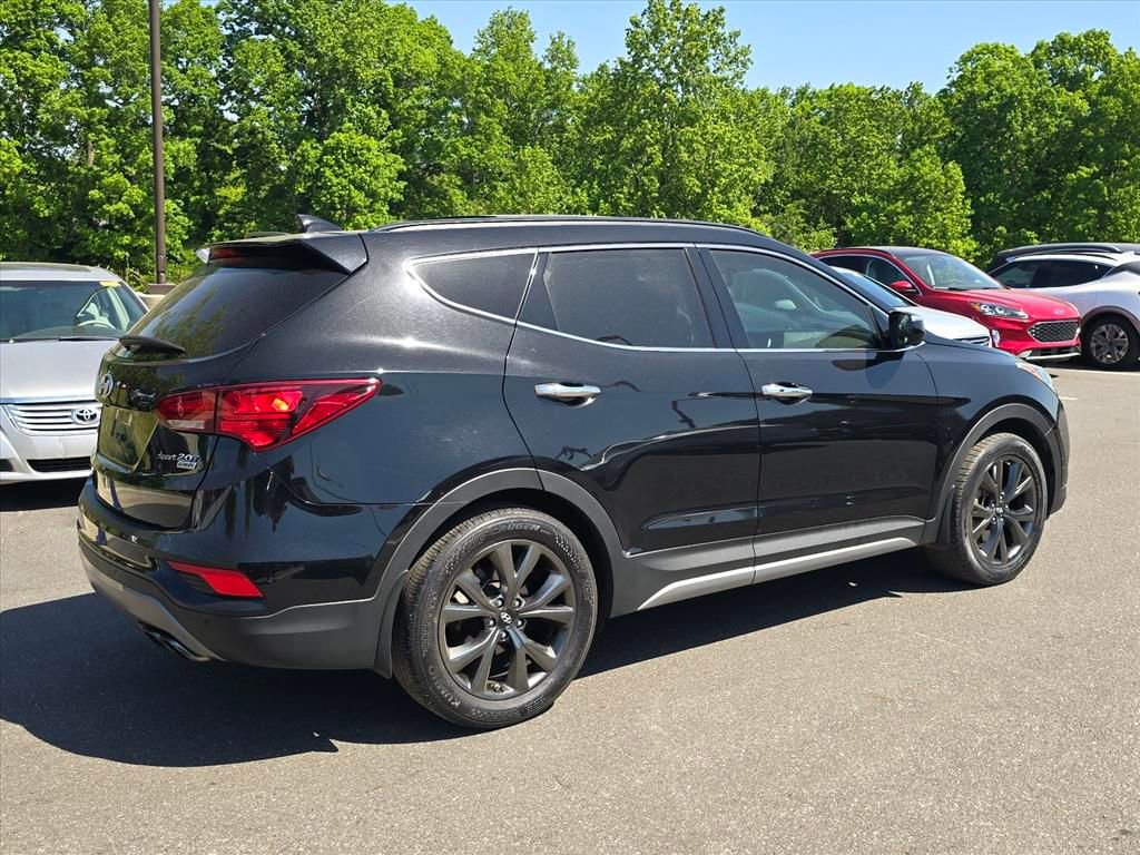 Used 2017 Hyundai Santa Fe Sport FWD image 3