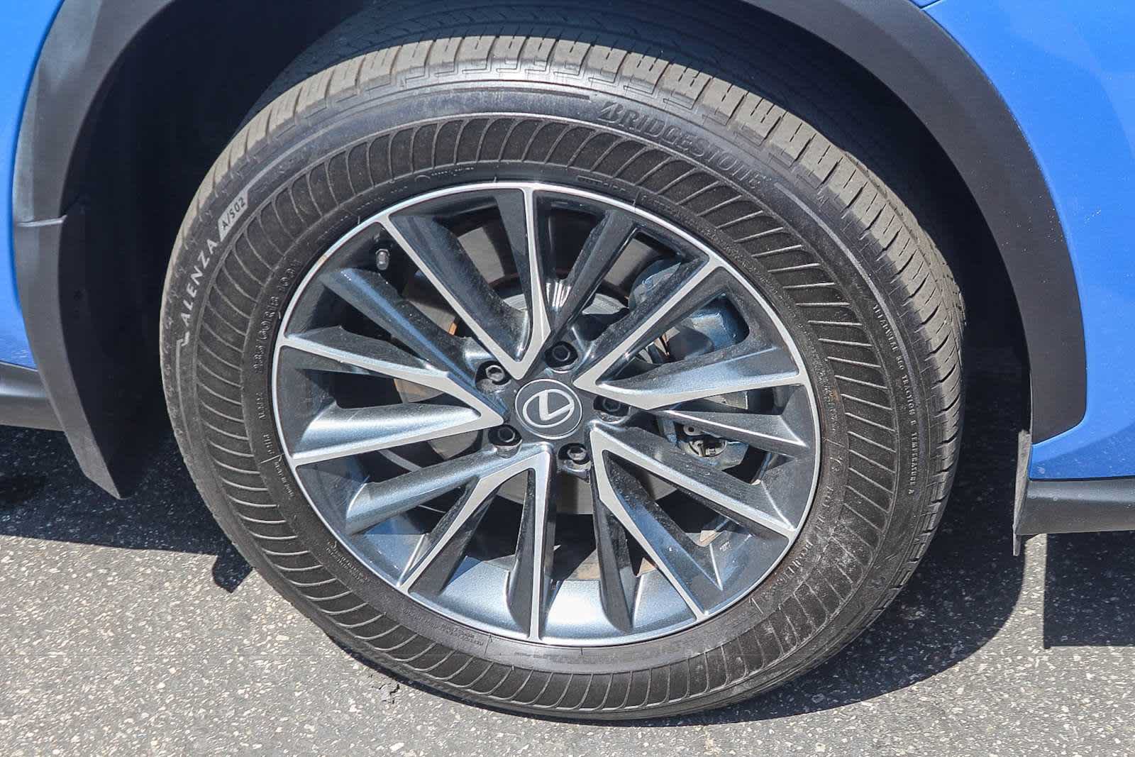 Used 2025 Lexus NX 250 FWD image 9