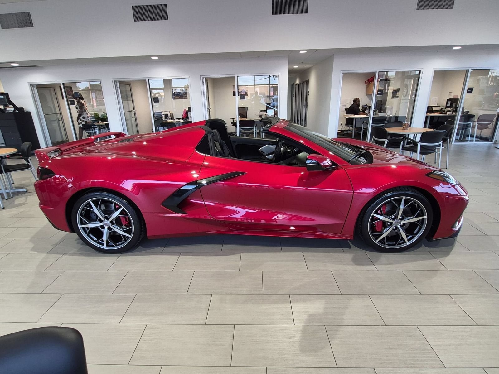 Used 2023 Chevrolet Corvette Stingray Premium Conv w/ Z51 Performance Package RWD image 7