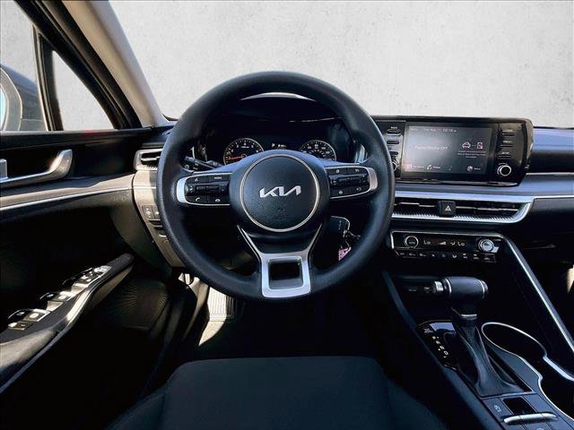 Used 2022 Kia K5 LX FWD image 7