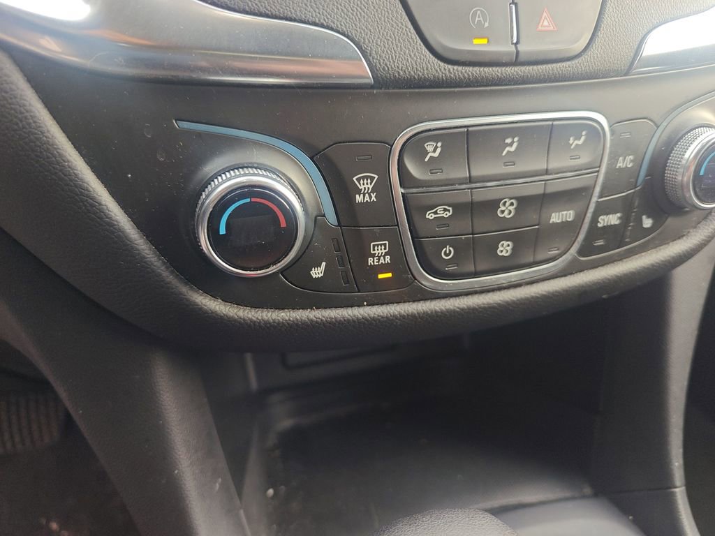 Used 2022 Chevrolet Equinox LT image 9