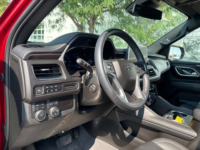 Used 2023 Chevrolet Suburban Z71 w/ Luxury Package AWD/4WD image 10